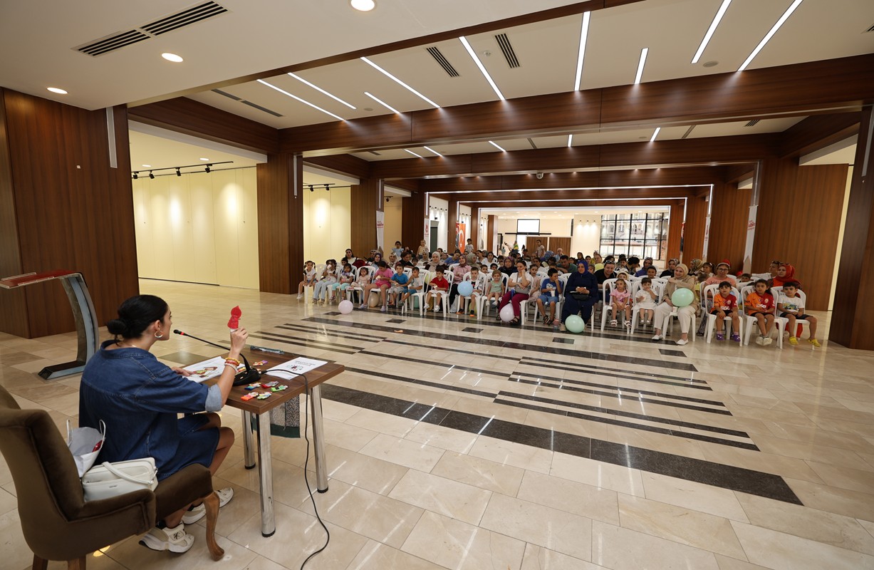 Şehzadeler Belediyesi’nden çocuklara eşitlik ve dostluk masalları