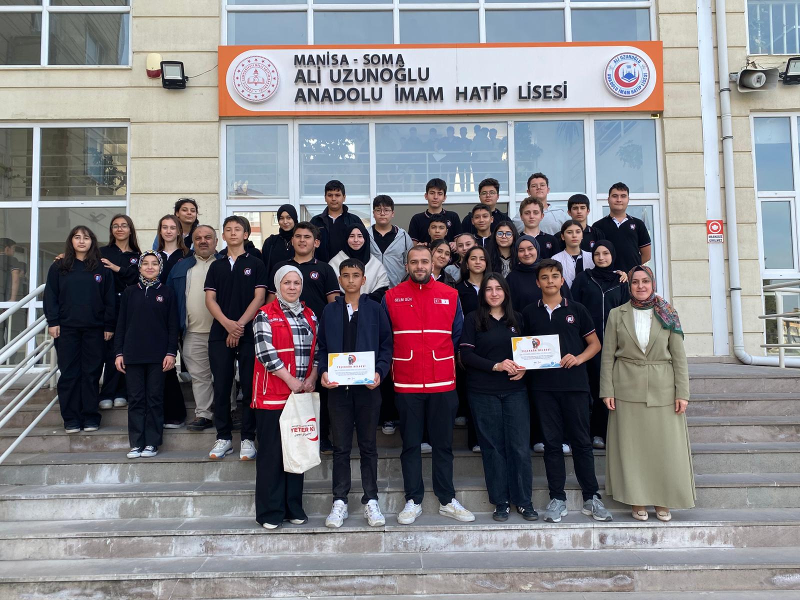 Kızılay’dan Gazze İçin Yardım Eden Öğrencilere Teşekkür Ziyareti