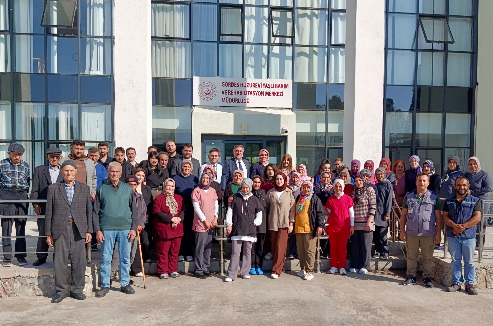 Gördes Huzurevi’nde Engelsiz İşgücü Uyum Programı Kapsamında Anlamlı Ziyaret