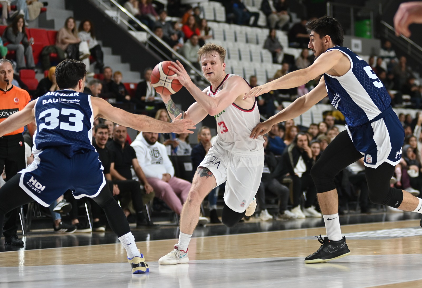 Glint Manisa Basket – Bahçeşehir Koleji: 70-77