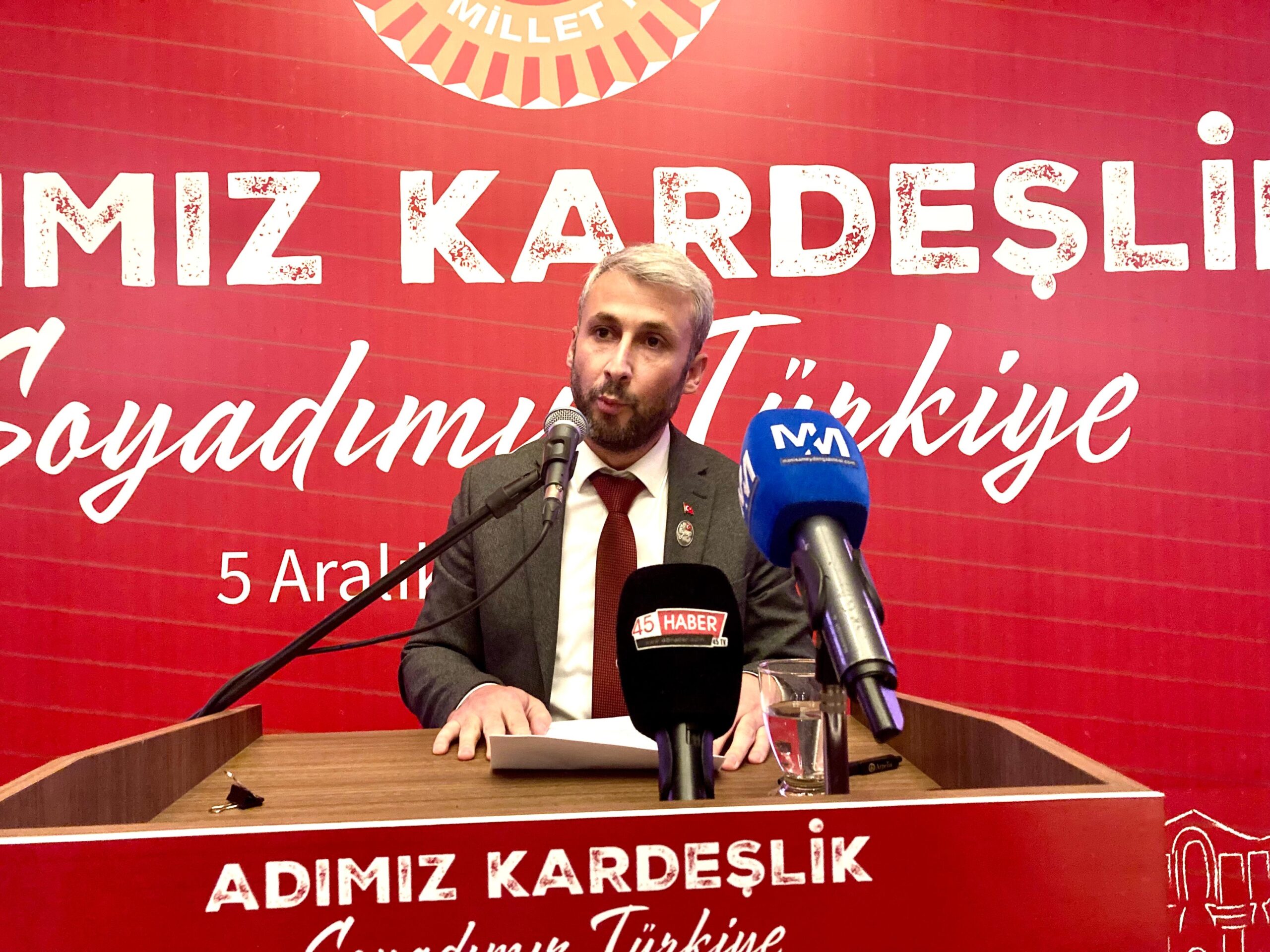 Baybatur’un “Adımız Kardeşlik” gecesine Gazi Kayışkan damgası