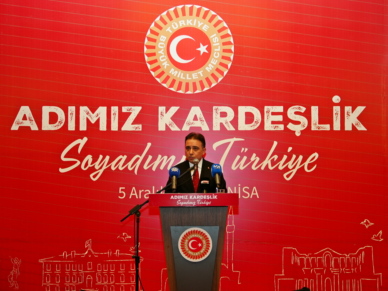 Baybatur’dan Manisa’da Kardeşlik Mesajı: ‘Adımız Türkiye, Soyadımız Kardeşlik’