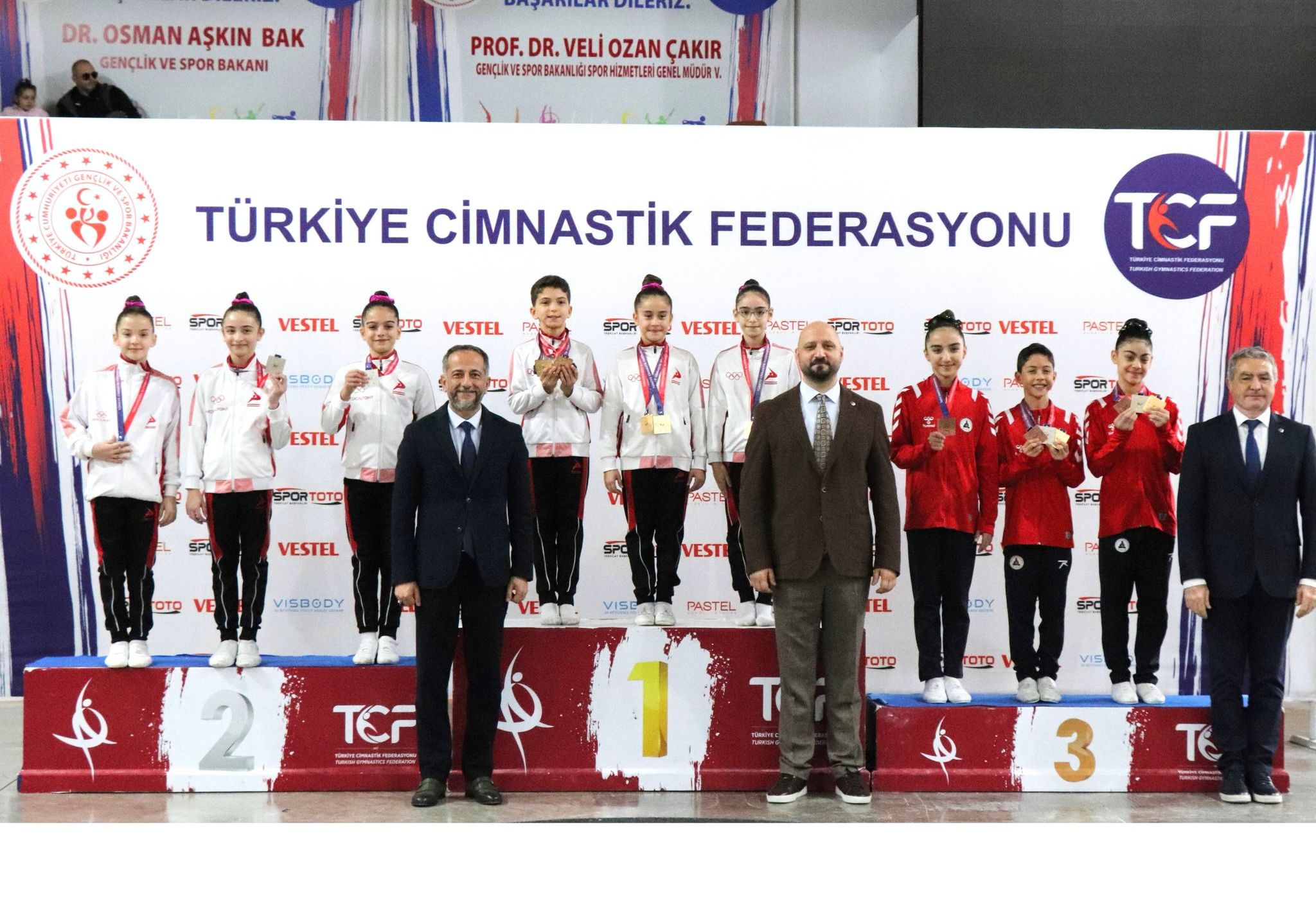 TARZAN CİMNASTİK SPOR KULÜBÜ’NDEN TARİHİ BAŞARI