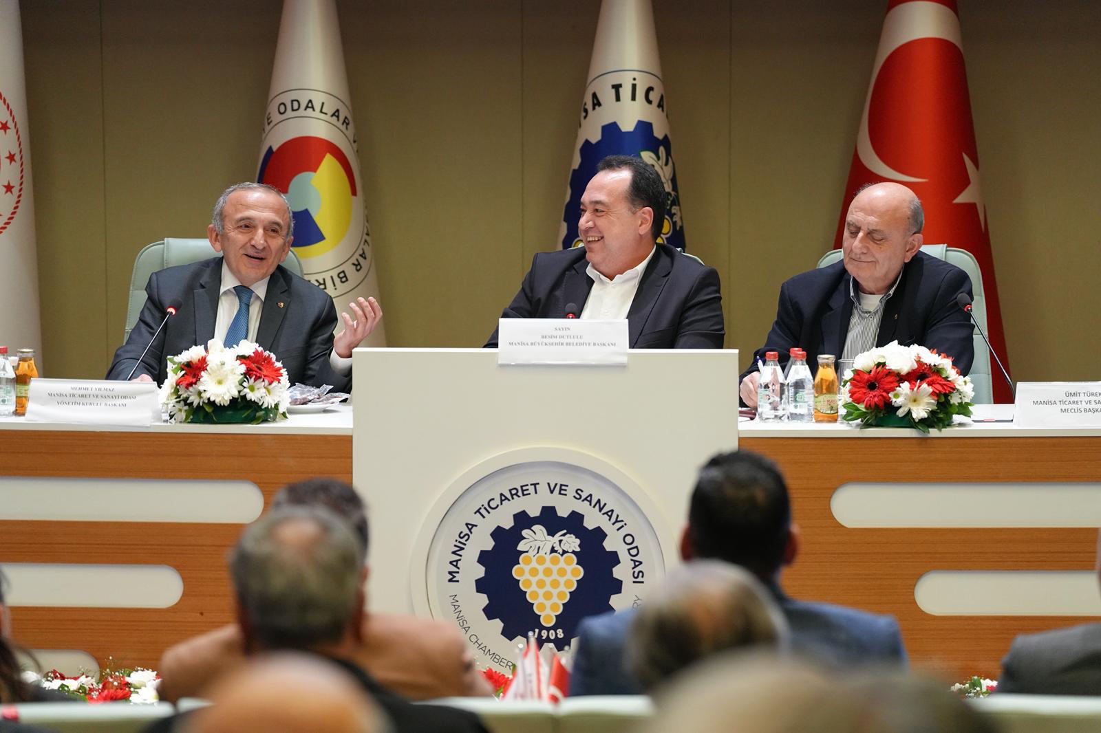 Manisa Büyükşehir Belediye Başkanı Dutlulu iş dünyasıyla buluştu