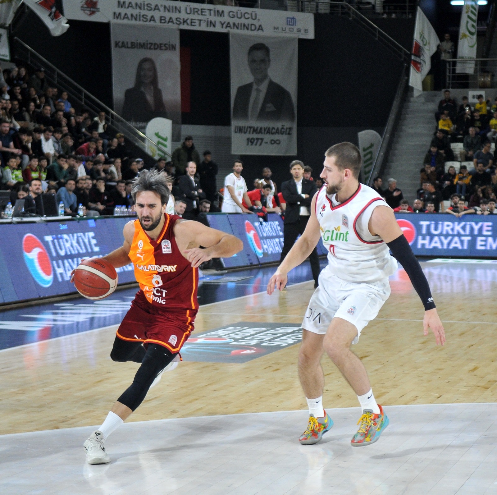 Manisa Basket Galatasaray’ı dize getirdi 86-75