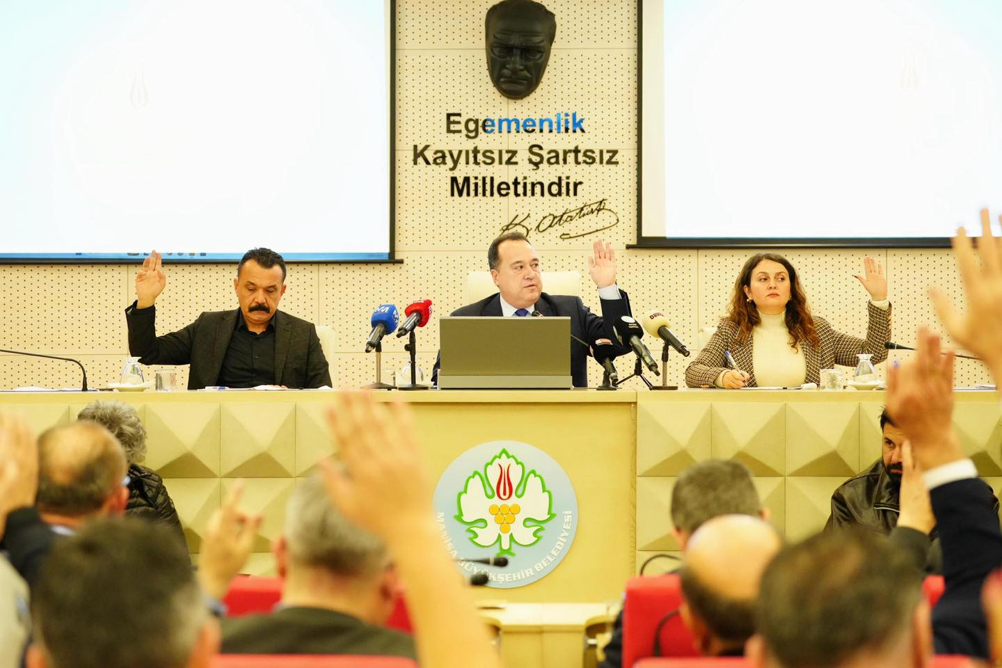 “Manisa’ya Hak Ettiği Hizmeti Getireceğiz”