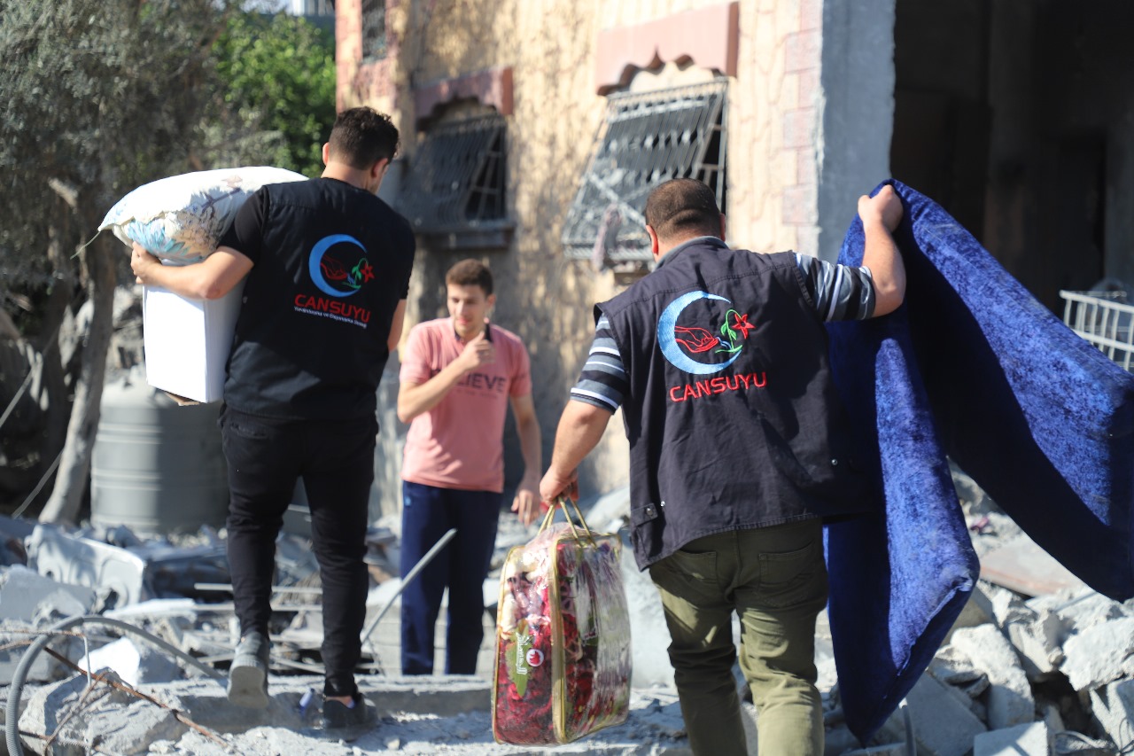 Manisa’nın Yardımları Gazze’ye Ulaştı: Cansuyu’ndan Dev Filo