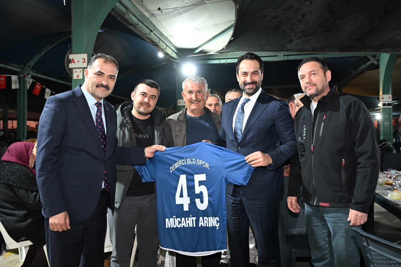 ARINÇ’TAN ÇİFTE MESAİ: DEMİRCİ’DE İFTAR, KÖPRÜBAŞI’NDA SAHUR