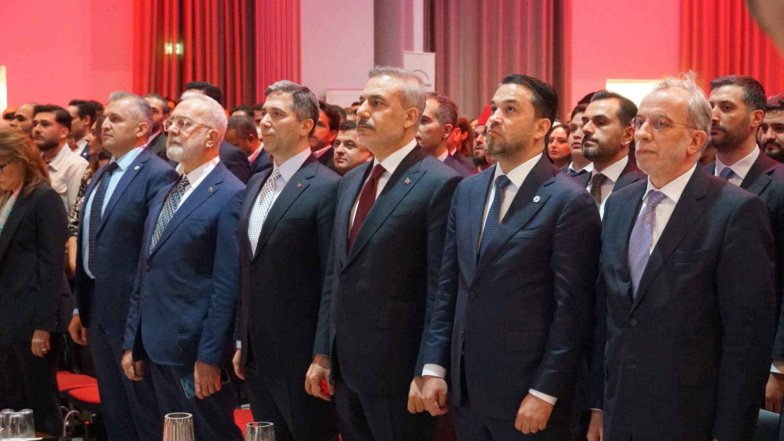 YENİŞEHİRLİOĞLU VİYANA’DA DIŞİŞLERİ BAKANI HAKAN FİDAN’A EŞLİK ETTİ